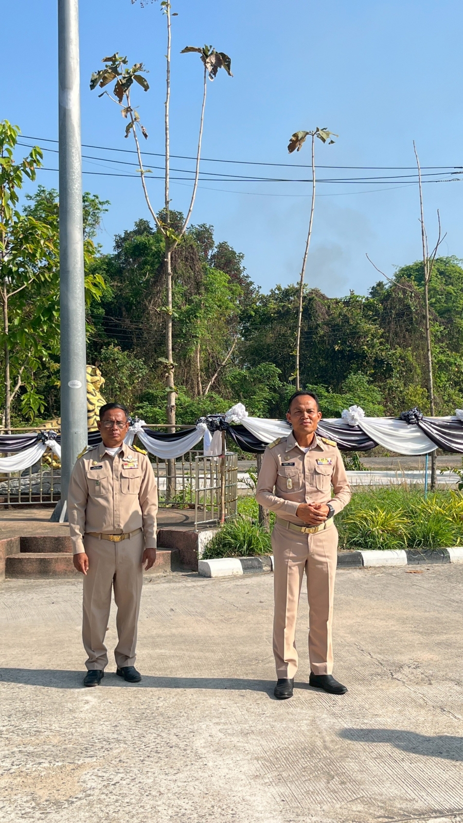 วันจันทร์ที่ 9 มีนาคม 2569 นายสมาน ต้นเกษ นายกองค์การบริหารส่วนตำบลห้วยข่า พร้อมคณะผู้บริหารฯ  ปลัดองค์การบริหารส่วนตำบลห้วยข่า พนักงานส่วนตำบลและพนักงานจ้างขององค์การบริหารส่วนตำบลห้วยข่า ร่วมกันเข้าแถวเคารพธงชาติและรับนโยบายในการปฏิบัติงาน