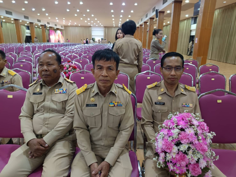 วันพุธที่ 18 มีนาคม 2569 นายสาคร คันธะเนตร รองนายกองค์การบริหารส่วนตำบลห้วยข่า พร้อมคณะผู้บริหารและพนักงานส่วนตำบลห้วยข่า ร่วมพิธีถวายราชสักการะ และกล่าวถวายราชสดุดี พระบาทสมเด็จพระจุลจอมเกล้าเจ้าอยู่หัว เนื่องในวันท้องถิ่นไทย ประจำปี 2569