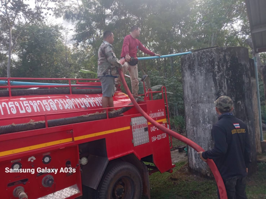 วันจันทร์ที่ 22 ธันวาคม 2568 เจ้าหน้าที่องค์การบริหารส่วนตำบลห้วยข่า ออกส่งน้ำเพื่ออุปโภคบริโภค ที่หน่วยพิทักษ์อุทยานแห่งชาติภูจองนายอย ที่ ภจ.5 (มดง่าม)สำนักบริหารพื้นที่อนุรักษ์ที่ 9 อุบลราชธานี กรมอุทยานแห่งชาติ สัตว์ป่าและพันธุ์พืช